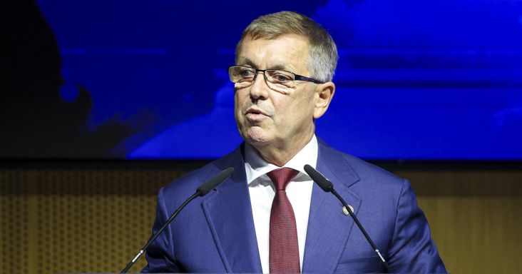 Matolcsy György őrizetbe vétele után körözik Matolcsy Ádámot, a fiát is