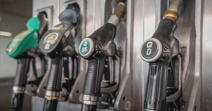 Féláron utazhatnánk a MOL extraprofitjából – tüntetésre készülnek a benzinkutasok