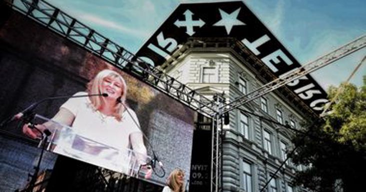 Átmenetileg nem értékesítik a Schmidt Mária-féle alapítvány könyveit, így Deák Dániel és G. Fodor Gábor köteteit sem