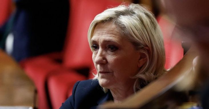 Tőle retteg most fél Európa: berúgta az ajtót Brüsszelben és megüzente Von der Leyennek, hogy nincs több pénz Ukrajnának – Le Pen emelte a tétet