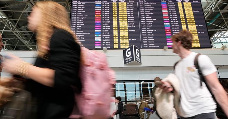 Olaszország: országos légiirányítási zavarok érték a római repülőtér járatait