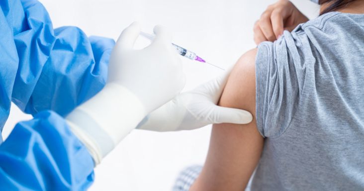 Jelentős eredményt értek el a Moderna és a Merck mRNS-technológián alapuló daganatellenes vakcinájával