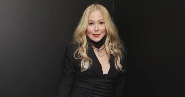 Könnyek közt tett bejelentést Christina Applegate: téves diagnózist kapott a színésznő