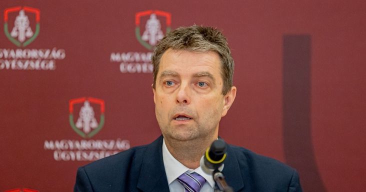 Orbán most nem, Fürcht Pál viszont számíthat arra, hogy beidézi a végrehajtási visszaéléseket vizsgáló parlamenti bizottság