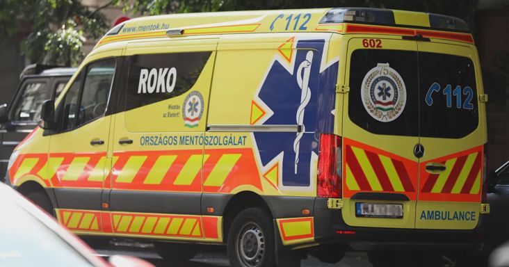 Súlyos balesetek történtek két magyar főúton – feszítővágóval kellett kimenteni az embereket a roncsokból