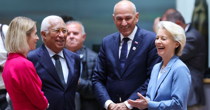 Magyarország is csatlakozott a hat blokkoló tagállam közé, éles vita bontakozott ki az EU-csúcson
