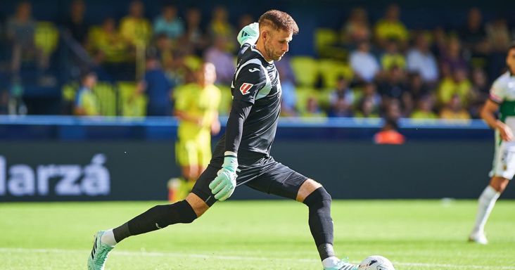 Örömteli hír – Gulácsi Péter visszatért a Villarreal kapujába, és nem is akárhogy