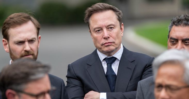 Elon Musk beleszól a háborúba, és most az ukránok kerülhetnek bajba?