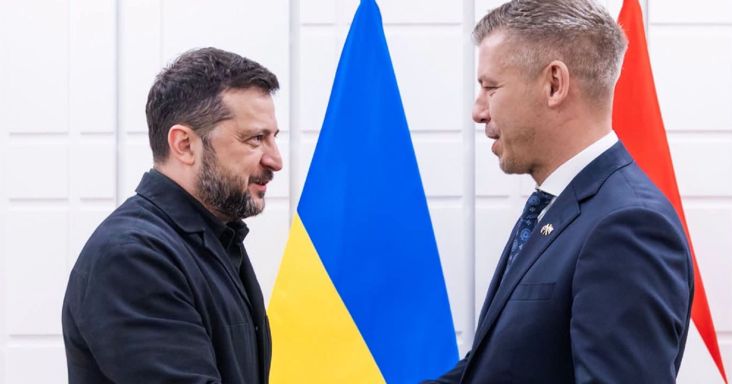 Négyszemközt tárgyalt Brüsszelben Magyar Péter és Zelenszkij ukrán elnök