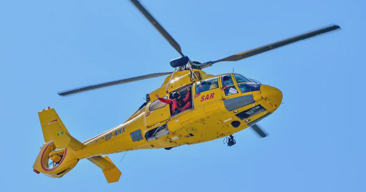 Robbanás rázott meg egy házat Fejér megyében, mentőhelikopter érkezett a helyszínre