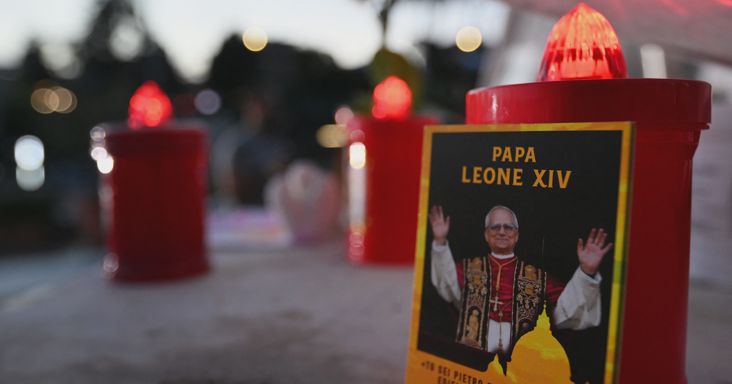 Jól halad XIV. Leó pápa felépülése a tüdőműtét után, de a teljes szövettanra még várni kell