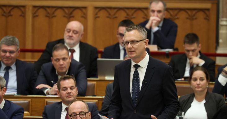 Ezekről döntött a Fidesz és a KDNP a kihelyezett frakcióülésen + videó