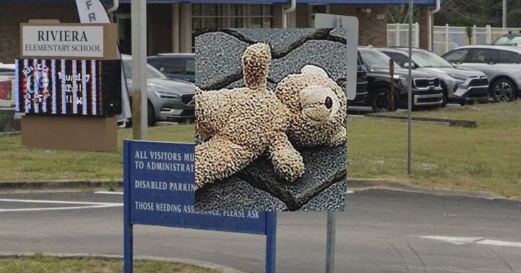 Rádőlt egy 55 kilós kijelző egy ötéves kisfiúra az iskolában, belehalt sérüléseibe
