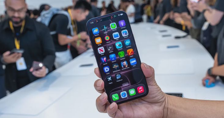 Gyorsan fogy a mobilnet az iPhone-on? Ezeket a beállításokat érdemes ellenőrizni