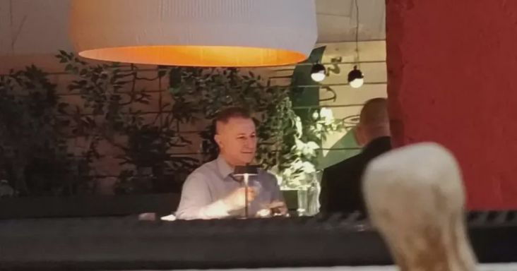 Hadházy Ákos szerint egy budapesti étteremben fotózták le a körözött Nikola Gruevszkit