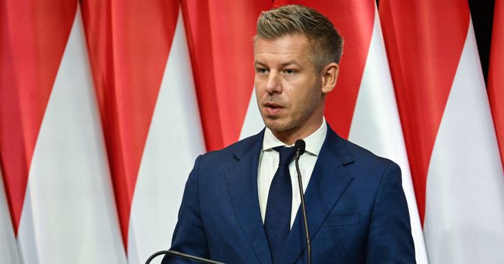 Magyar Péter újabb részleteket árult el a költségvetésről: brutális vágás jön a közmédiánál