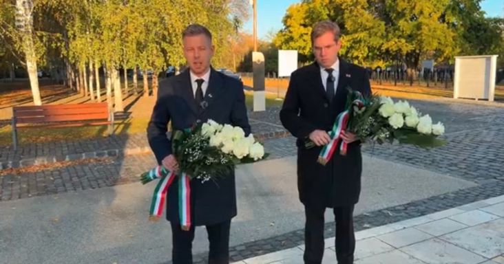 Magyar Péter a 301-es parcellában kezdte a napot