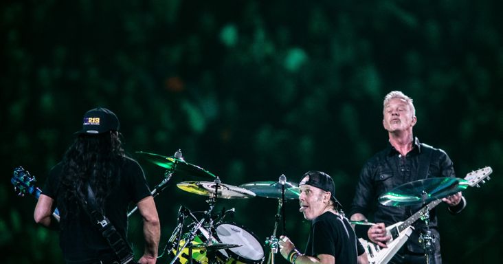 „A Metallica nem azért van itt, mint más előadók, hogy befolyásoljon titeket a baromságaival” – a világ legnagyobb metálzenekarának esete a politikamentes szórakoztatással