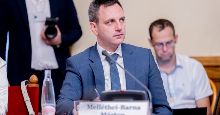 Melléthei-Barna Márton lemondásra szólította fel a KDNP-s Juhász Hajnalkát a bicskei ügy miatt