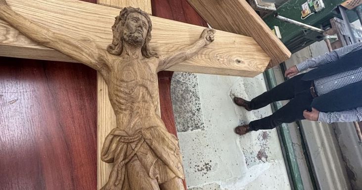 Hoppá! Rá se ismersz! – Így néz ki most a megrongált mecseki fakereszt