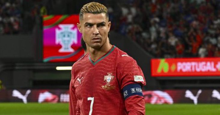 Cristiano Ronaldo büntetésén vitázik Portugália, korábbi edzője cserbenhagyásról beszél