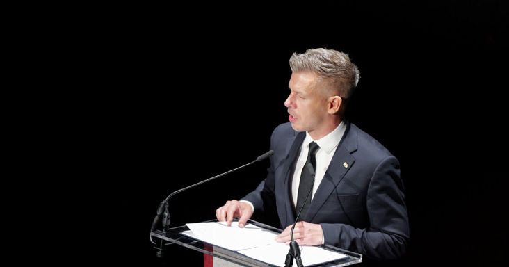 Magyar Péter a forradalom „szívveréséről” is megemlékezett az Operaházban