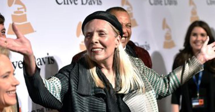 Joni Mitchell 62 év után amerikai állampolgár lett