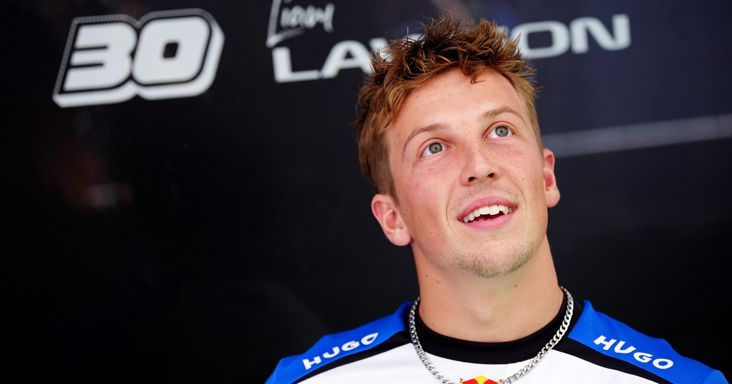 Fergeteges koncertet adott az Amerikai Nagydíj előtt az F1-es pilóta