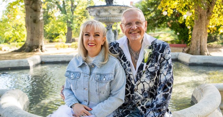 Mi lett vele? - 67 évesen nősült meg a magyar rocklegenda: "Az én Magdikám egyben a sofőröm is"