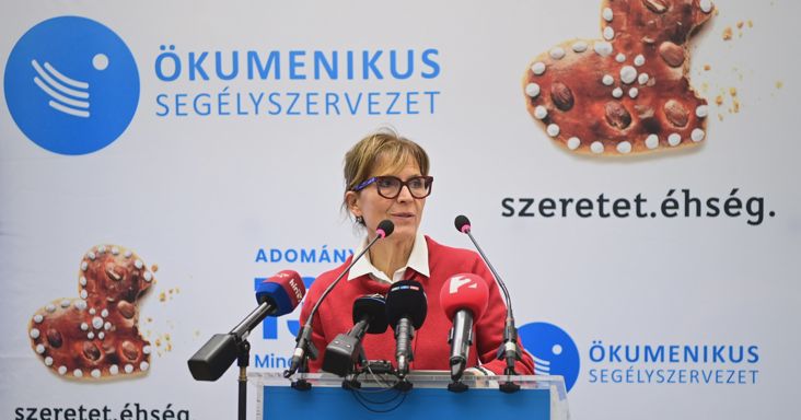Legkevesebb 130 millió forintot adott a Mészáros-féle V-Híd két Lévai Anikóhoz köthető szervezetnek
