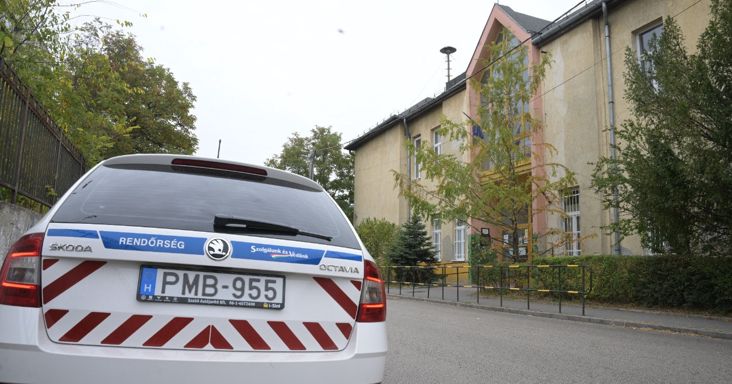 Belügyminiszteri közlés a hétfő reggeli bombafenyegetésekről