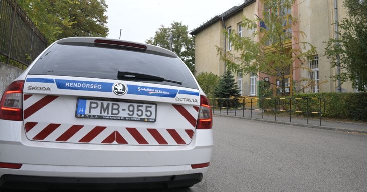 Tudják, hogy ki fenyegette meg bombával az egyik fővárosi iskolát