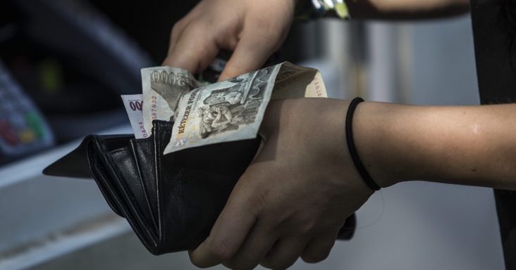 Kedden jöhetnek az első konkrét számok a minimálbér-emelésről