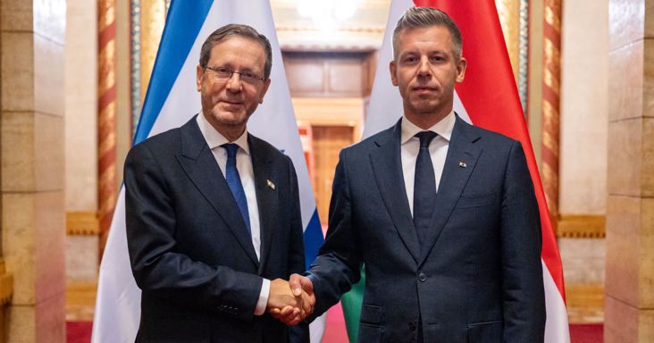 Az izraeli elnökkel tárgyalt Magyar Péter