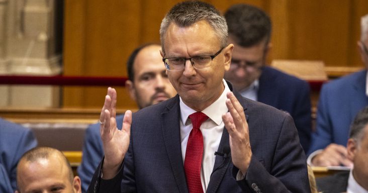 Nahát, mit talált ki a KDNP: online petícióval lépnének fel a „gendertörvény” ellen!