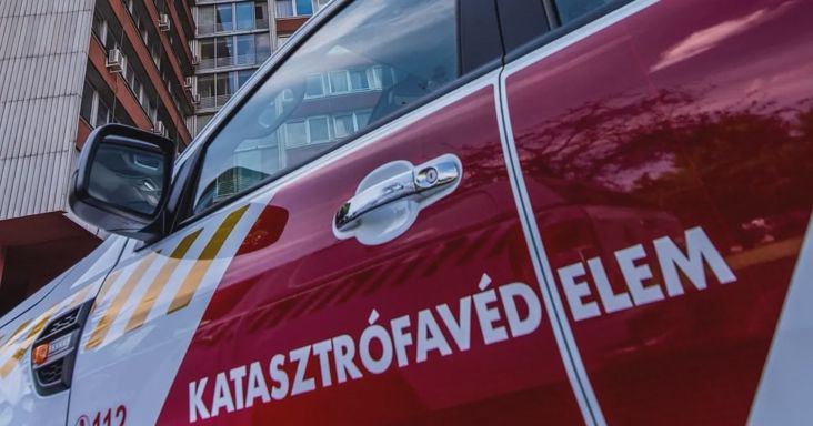 Két autó karambolozott Budapesten, a tömegközlekedést is érinti a baleset