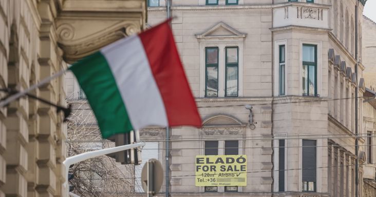 Beindult a lakásárak csökkenése, de még mindig brutális az éves drágulás