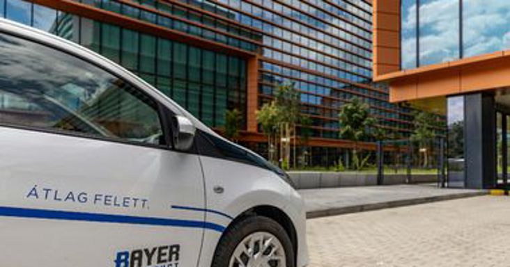 Gigaköveteléssel áll bele Zugló a Bayer-cég csődjébe