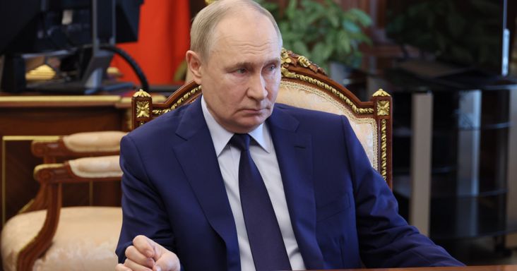 Vlagyimir Putyin Volodimir Zelenszkij nélkül tárgyalna Ukrajna jövőjéről