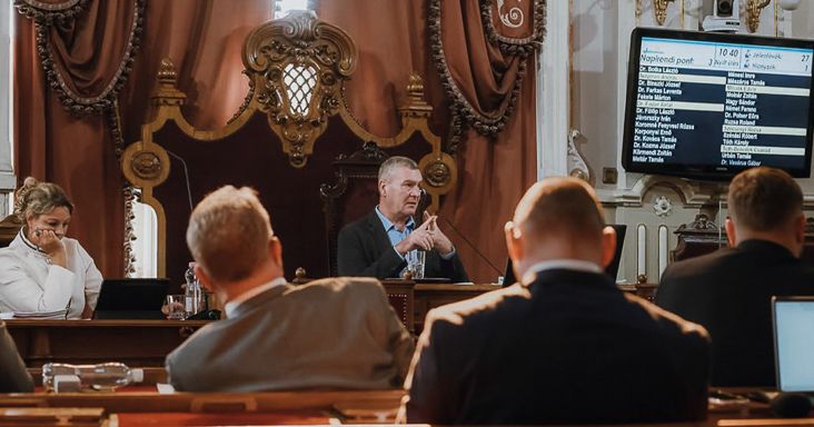 Kikapcsolt szavazógépek