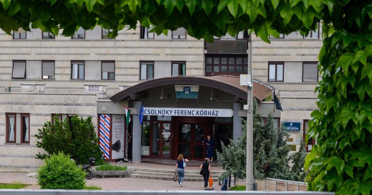 Többször is elment az áram a veszprémi kórházban, orvosi gépek és liftek működését is érinti