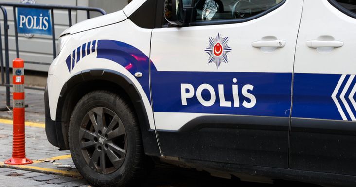 Rendőrök szállták meg a legfőbb ellenzéki televízió székházát Törökországban