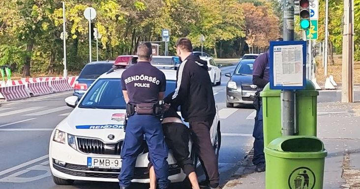 Késes őrült fenyegette az edzésről hazafelé tartó anyukát és kislányát – petíciót indított a Fradi az áldatlan állapotok miatt