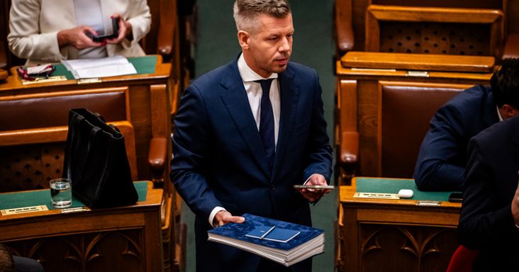 Magyar Péter Orbán Viktort idézve reagált Matolcsy György őrizetbe vételére