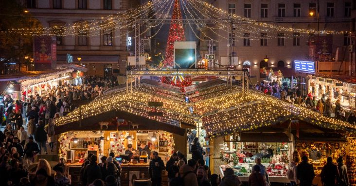 Adventi vásárok versenye: káprázatos hír Budapestről