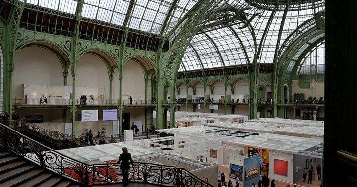 Franciaország: Művészek és gyűjtők gyűlnek az Art Basel Parisra a zavargások ellenére