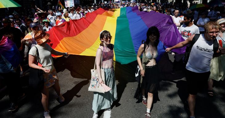 Új időpontban tartják a Budapest Pride felvonulást