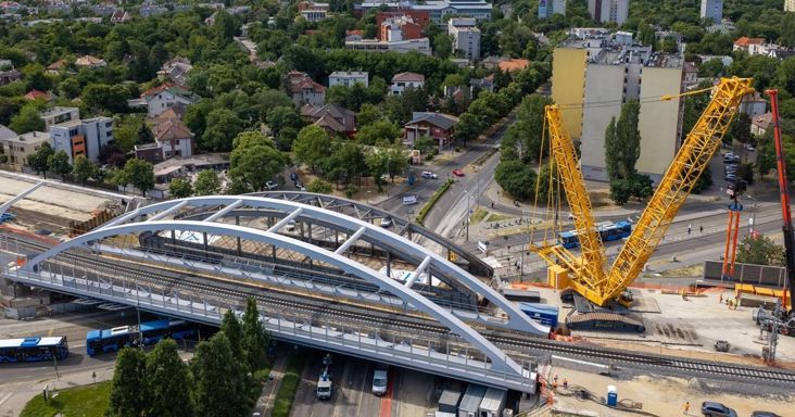 Déli Körvasút: bőven van mit veszíteni a projekt leállításával, egy fontos híd nincs még a helyén, Kelenföldnél megáll az élet – „az egyetlen ilyen értelmezhető vasúti kapacitás válik korlátozottá"