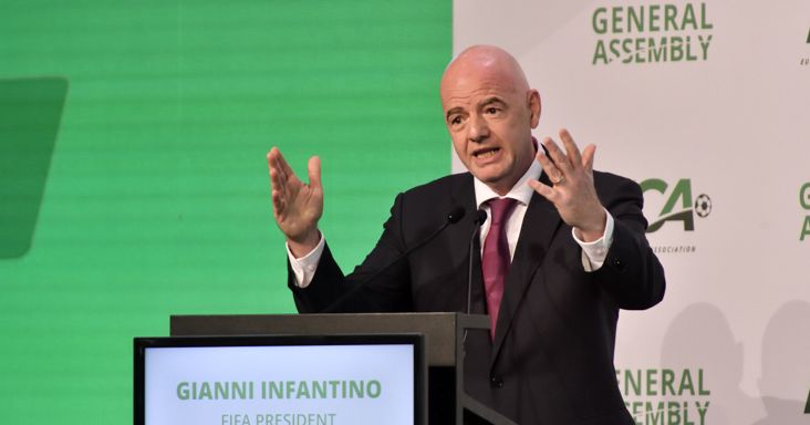 Úgy fest, komoly kihívót kapott Gianni Infantino