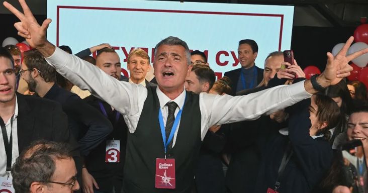 Több állami intézmény vezetőjének lemondását követeli az új szerb kormány